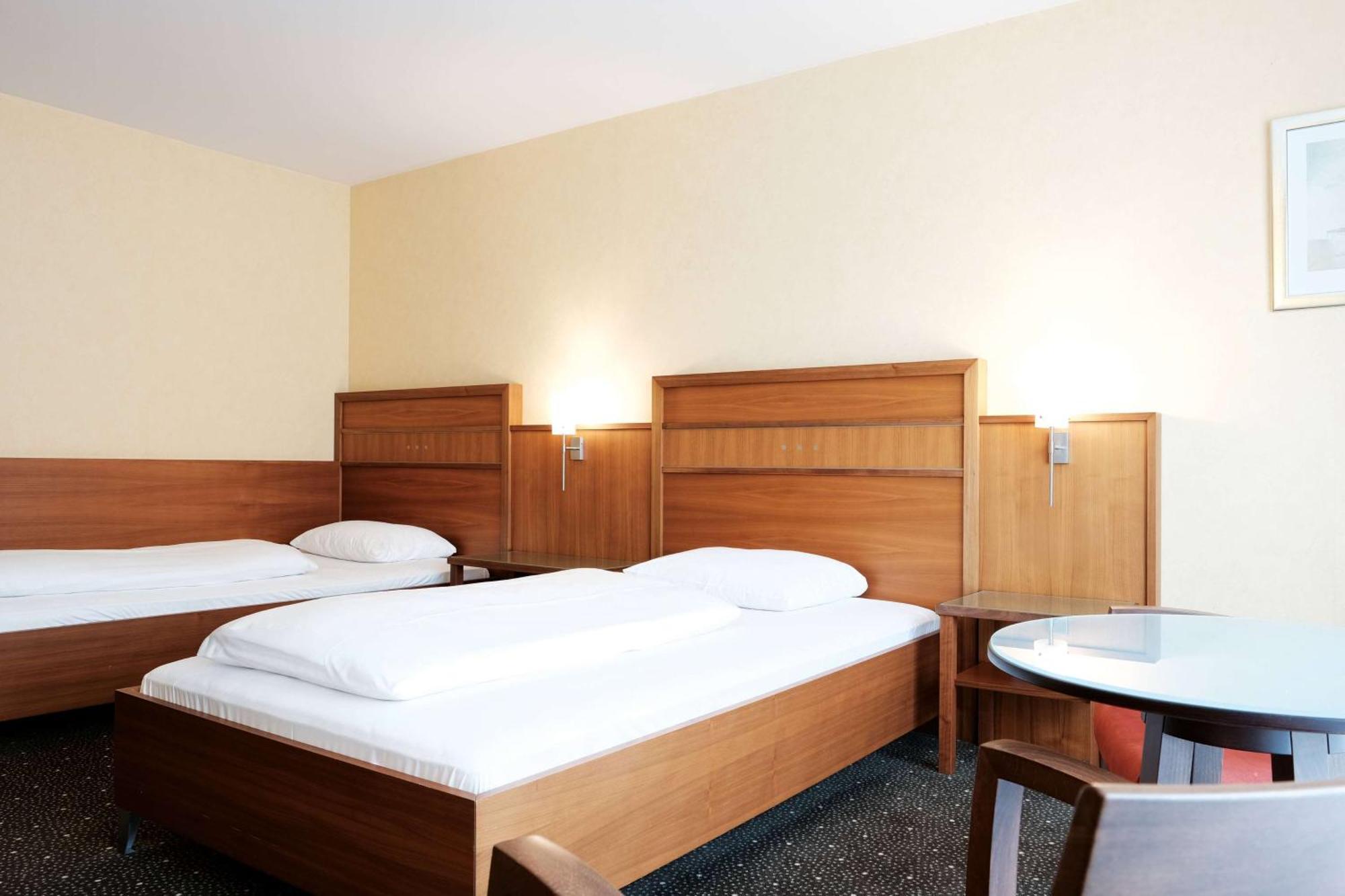 Ramada By Wyndham Duesseldorf