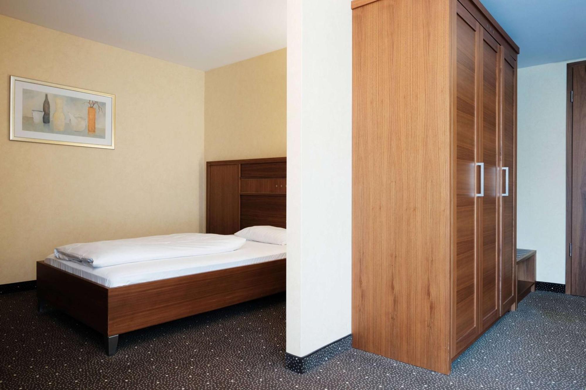 Hotel Ramada By Wyndham Duesseldorf