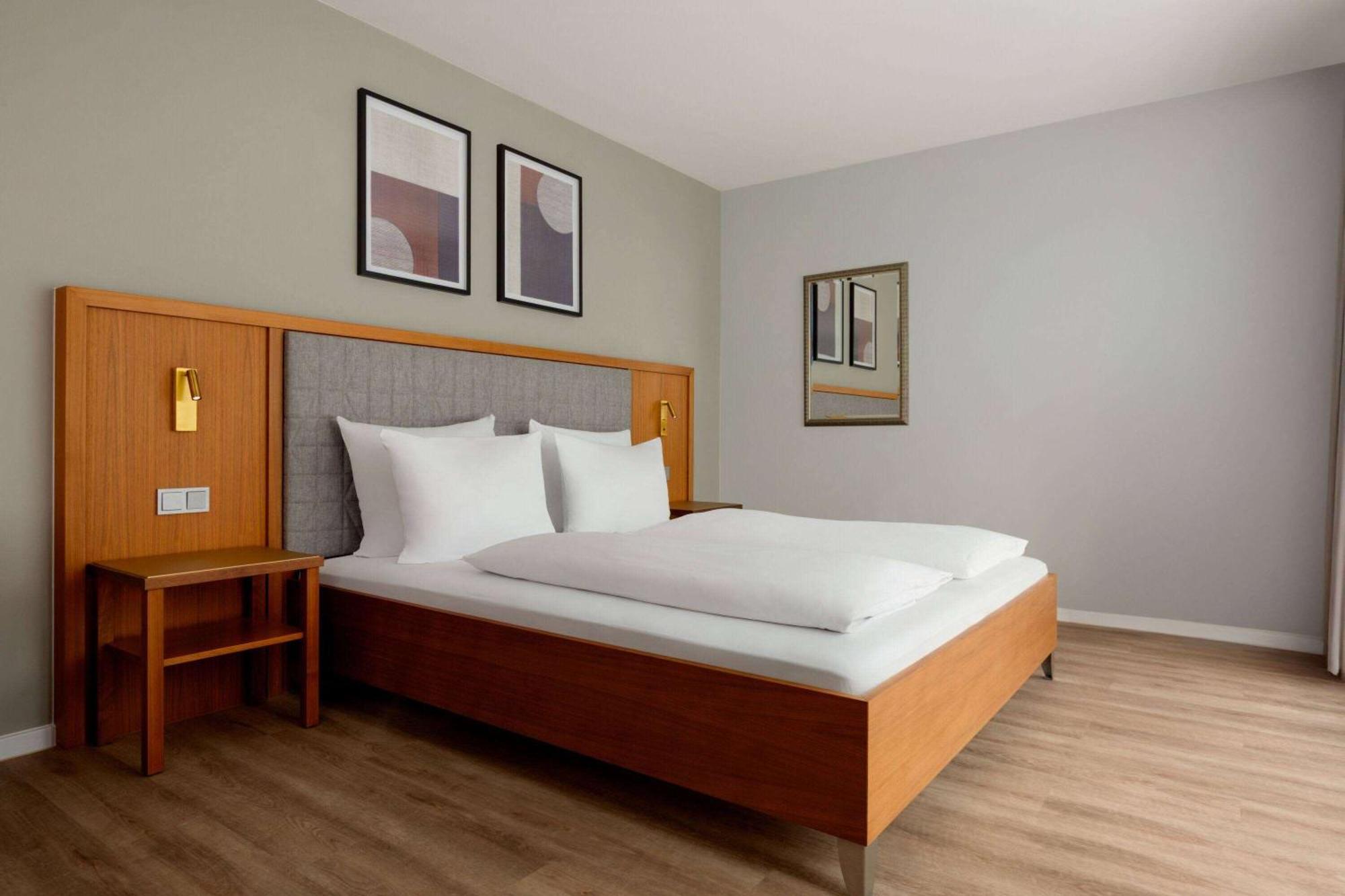 Hotel Ramada By Wyndham Duesseldorf